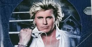 After successful shows in europe, hans klok seeks a new adventure in vegas. Hans Klok Ein Signiertes Fanpaket Des Schnellsten Zauberers