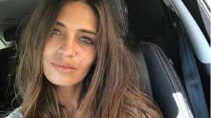 Sara carbonero arévalo es una periodista española que nació el 3 de febrero de 1984 en almaguer, un pueblo de toledo. Sara Carbonero Evoluciona Favorablemente Radio 5g