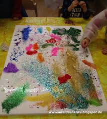 Aus Der Kreativwerkstatt Es Soll Bunt Werden Weich Soll Drauf Ich Liebe Glitzer Alle Ideen Der Basteln Kinder Unter 3 Kreativ Basteln Fruhling Kinder