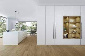 durch den kuchenschrank in die speisekammer kuche und hauswirtschaftsraum von nobilia leicht schuller und siematic kuchenfinder hauswirtschaftsraum kuchenumbau kuchen planung