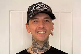 Drunk pedestrian died trying to 'hitch a lift home' after a night out in  Swansea, inquest hears