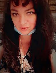 How to handle a mother who doesn't like unexpected visits, especially with  kids?