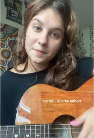 McKenzie Carlson (@mckenziecarlsonmusic)