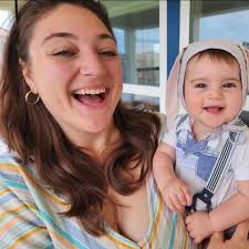 What are new must-visit restaurants or bars