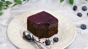 Am incercat o alta varianta a celebrei prajituri de post modificand atat aluatul cat si crema. Negresa De Post Cu Afine Reteta Rapida Adygio Kitchen