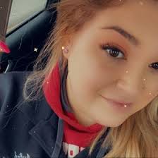 Loren Garrett's Instagram, Twitter & Facebook