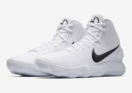 Basketball Shoes For Girls Nike Black And White Pin By Bianca Jean Gilles On Sneakers Girls Basketball Shoes White Nike Shoes Cute Nike Shoes