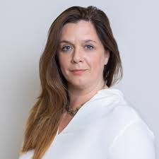 Maria Barton's Instagram, Twitter & Facebook