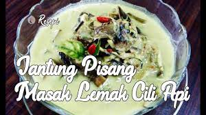 Tambahkan daun jeruk dan daun kemangi. Jantung Pisang Masak Lemak Cili Api Step By Step Youtube
