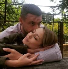 Об отношениях с актрисой и распаде семьи батырев вспомнил в программе судьба человека на канале россия 1. Evgeniya Loza I Anton Batyrev Razvodyatsya Zvezdnyj Brak Prodlilsya Menshe Goda Novosti Na Kp Ua
