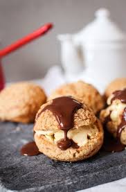Comment Faire Des Profiteroles Au Chocolat Recette Royal Chill Blog Cuisine Voyage Et Photographie Recette Profiteroles Recette Dessert
