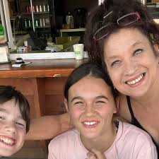 Fundraiser by Jade Labonté : Ma maman qui a un cancer généralisé stade 4  grade 4