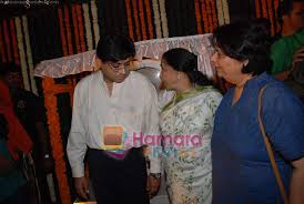True that amit kumar was talented and its equally true that he didn't knock at the doors of music amitab bachchan's son abhishek. Asha Bhosle With Amit Kumar And Daughter At The Inauguration Of Rd Chowk In Santacruz On 4th Jan 2009 Amit Kumar Bollywood Photos