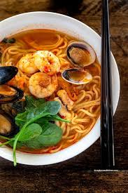 Jjamppong Korean Spicy Seafood Noodle Soup Recipe Korean Kitchen Food Seafood Ramen