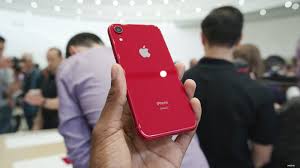 It will start at $749 for the 64gb version and moving upwards to $899 for the 256gb version. Apple May Release Red Versions Of The Iphone Xs Xs Max