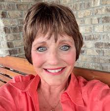 Welcome new members! You are here if you want to: * learn about near death  experiences 💫 * share yours * share about them This group values quality  over quantity, therefore duplicate