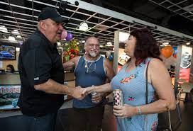 Billy fuccillo is an american businessman who runs car dealerships based in new york and one in florida. Billy Fuccillo Brings Back Caroline Renfro To Pitch Cape Coral Kia