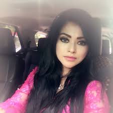 Nessa Sadin (@sadinnessa)