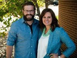 Alumni Matt and Laura Parker run a nonprofit that helps find ...