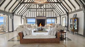 How many feet tall is a 13 story building? Inside A Historic 75 Million Hamptons Mansion With 500 Feet Of Beach Robb Report