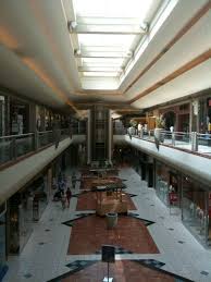 Metrocenter Mall Phoenix Az 1990 S Abandoned Malls Dead Malls Vintage Mall
