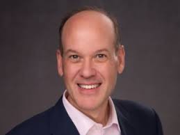 A Career in Finance Driven by Relationships