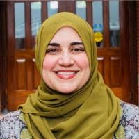 Dr Jordan Peterson has no business being in the mental health field. A man  with an educational background showed nothing but ignorance of the history  of the land. A psychologist who deals