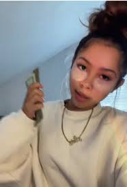 👸🏻 (@thtmfgirlynaiyah)