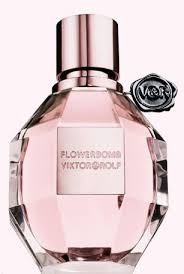 This Perfume Smells Like Glory Pure Glory I Am Officially Obsessed Viktor Rolf Flowerbomb Perfume Flowerbomb Perfume Perfume Reviews