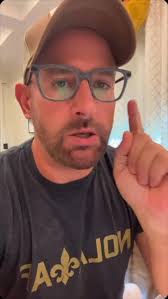 🎤 Cruise People vs. Non-Cruise People and why I’d sell my soul for  bottomless shrimp and a line dance at sea. 💃🛳️, @carnival is my Roman  Empire. Towel animals are my therapy. I am chaos. I am buffet. ...