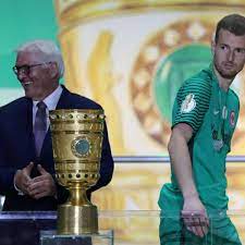 + add or change photo on imdbpro ». Lukas Hradecky Vom Pokalhelden Zum Pechvogel Eintracht
