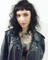 Jane Dean's Instagram, Twitter & Facebook