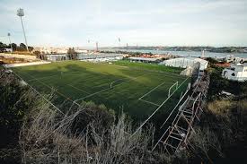 Voor het profvoetbal van omnisportvereniging os belenenses werd in 1999 een aparte rechtsvorm sociedade anónima desportiva (sad) opgericht. Belenenses Tenta Novo Projecto Imobiliario Depois Da Penhora Do Estadio Do Restelo Publico