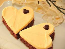 Mit unserem rezept für die kuppeltorte mit erdbeeren holst du dir ein stückchen sommer in form eines fruchtigen kuchens nach hause!den artikel zum rezept. Einfache Kuchen Fur Muttertag