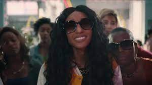 Mcdonald S Chica Tells Us About The Delicious Sandwich From Mcdonalds Ad Commercial On Tv