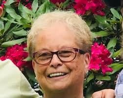 Barbara Howarth's Instagram, Twitter & Facebook