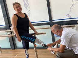 Protez Ortez Uygulamasi El Kol Bacak Protez Cesitleri Proklinik Bacaklar Koltuklar