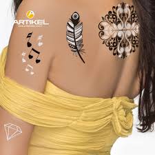 Yazin Denize Ve Havuza Girerken Cikartmak Zorunda Olmadiginiz Birbirinden Sik Aksesuar Metalik Dovme Cesitleri Stoklarimizda Me Gecici Dovme Tattoo Dovme