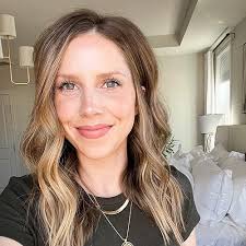 Lauren Bown's Amazon Storefront's Amazon Page