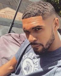 Suivez l'actualité de gotaga sur son site gotaga.tv , les vidéos , les lives , les giveaways et la programmation du french monster ! 84 Idees De Coiffeur Homme En 2021 Coiffeurs Pour Homme Coiffure Homme Coupe De Cheveux