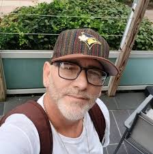 Please beware of this man! We agreed