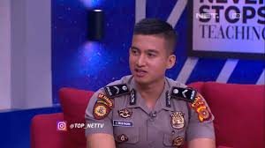 Matanya yang berwarna hazel menambah daya tarik dalam kepribadiannya. Bripda Mustakim Polisi Ganteng Aceh Yang Sedang Digandrungi Oleh Netizen 4 4 Youtube