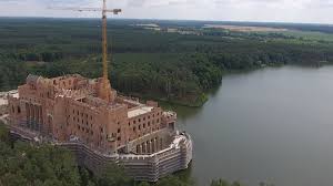 Maybe you would like to learn more about one of these? Zamek W Puszczy Noteckiej Projektant Zwariowal Natura Zniszczona