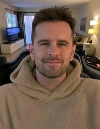 Linda Warfield's Instagram, Twitter & Facebook