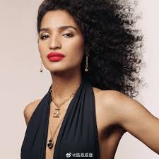 Zhong Chuxi, Sophie Turner, Indya Moore, Chloe Grace Moretz, and Signe  Veiteberg are the faces of the new Louis Vuitton B Blossom jewelry campaign  #钟楚曦 #elainezhong