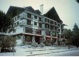 Pelo menos 13 cidades no rio grande do sul já registraram uma grande concentração de neve. Tbt Tbtgramado Neve Em 1994 O Tbt De Um Dia Gelado Gramado Neve Serra Gaucha