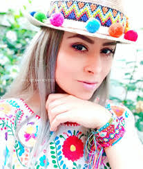 Alicia Boylan's Instagram, Twitter & Facebook