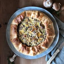 Keep calm and… preparate una torta salata! Torta Salata Ai Funghi Con Yogurt E Parmigiano Reggiano La Luna Sul Cucchiaio