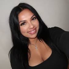 Erica Priscilla Valencia (@ericavalenciaa_)