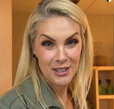 Ana Hickmann compartilha novos detalhes dos preparativos para o casamento com Edu Guedes; assista!